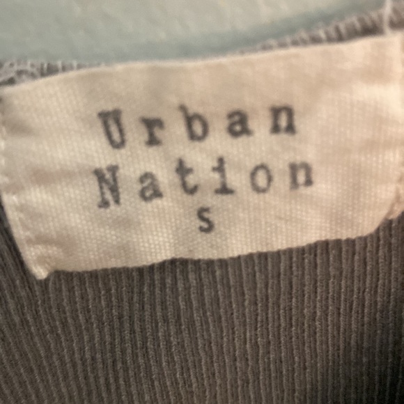 Green/grey cropped tank top - Picture 3 of 3